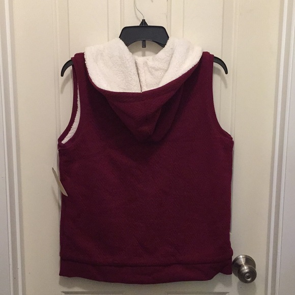 NWT Hooded Vest - Picture 2 of 5